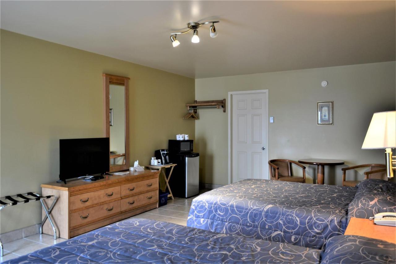 Motel Quatre Saisons Forestville Exterior photo